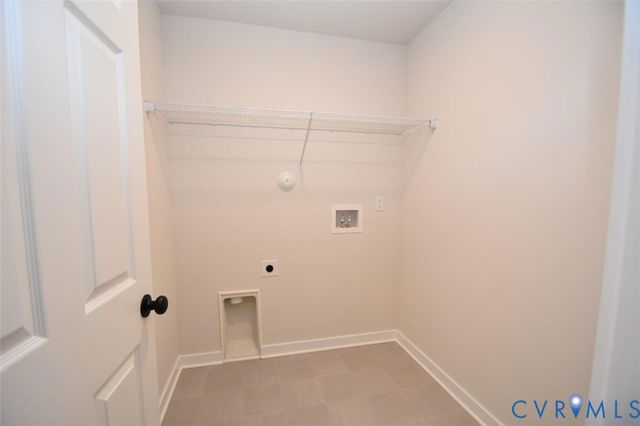 1045 Chopping Rd, Louisa, VA 23117