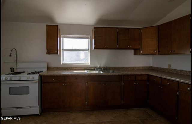 841 Agua Clara, Clint, TX 79928