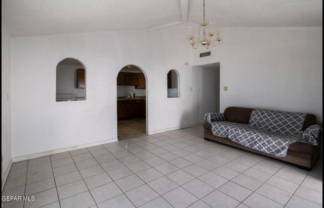 841 Agua Clara, Clint, TX 79928