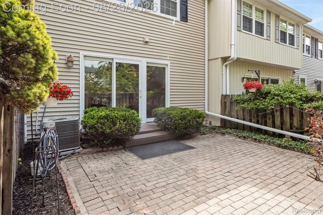 42754 Lyric Court, Northville Township, MI 48167