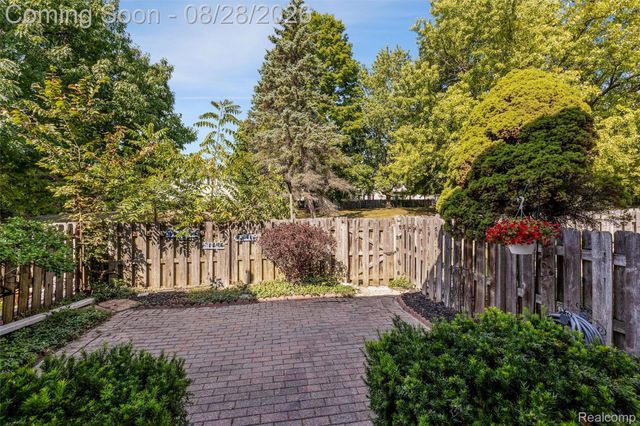 42754 Lyric Court, Northville Township, MI 48167