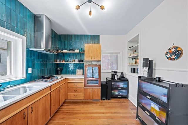 713 W 20th Street, Kansas City, MO 64108