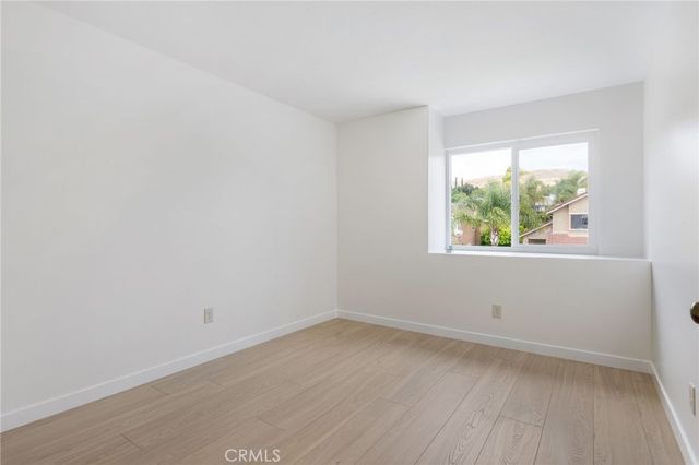 3854 Lost Springs Drive, Calabasas, CA 91301