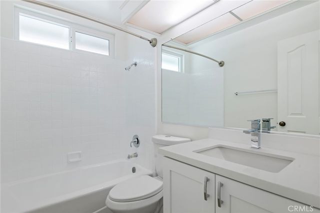3854 Lost Springs Drive, Calabasas, CA 91301