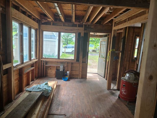 11070 E Shore Drive, Barry Twp, MI 49046