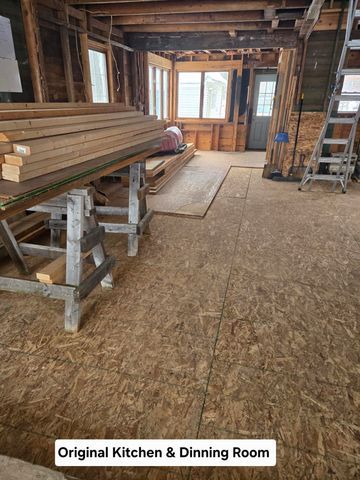 11070 E Shore Drive, Barry Twp, MI 49046