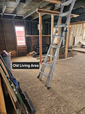 11070 E Shore Drive, Barry Twp, MI 49046