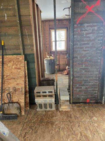 11070 E Shore Drive, Barry Twp, MI 49046