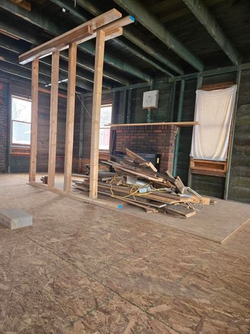 11070 E Shore Drive, Barry Twp, MI 49046