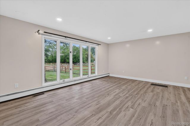 7220 Jennings Road, Mundy Township, MI 48473
