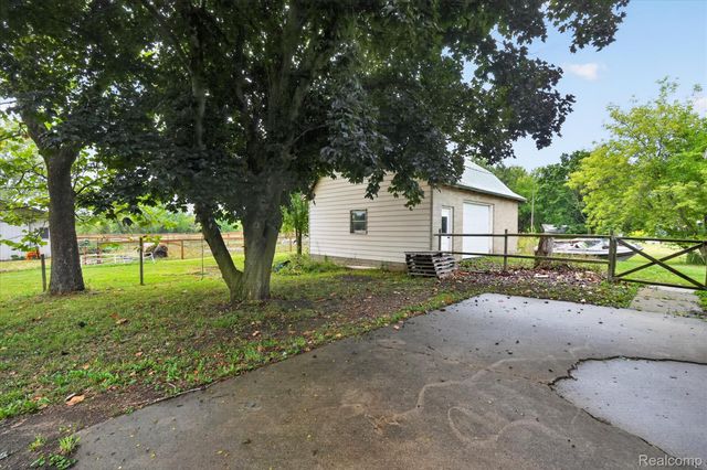 7220 Jennings Road, Mundy Township, MI 48473