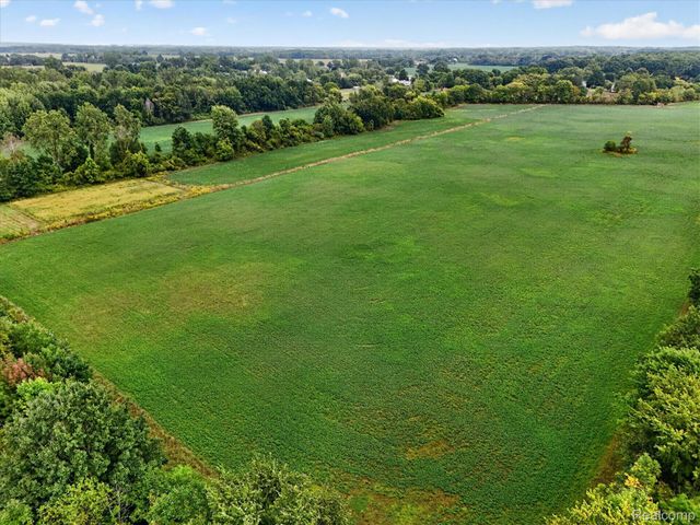 7220 Jennings Road, Mundy Township, MI 48473