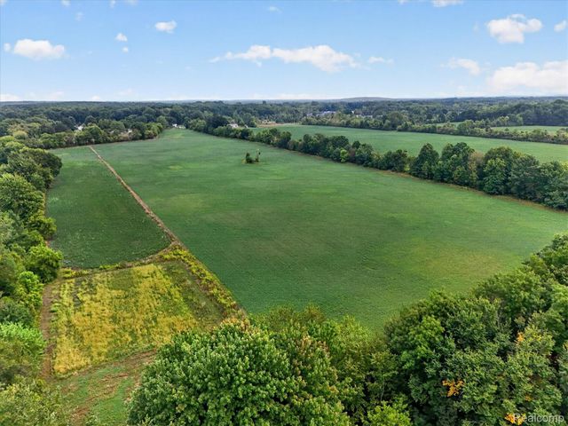 7220 Jennings Road, Mundy Township, MI 48473