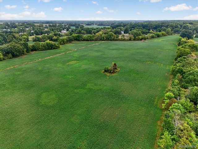 7220 Jennings Road, Mundy Township, MI 48473
