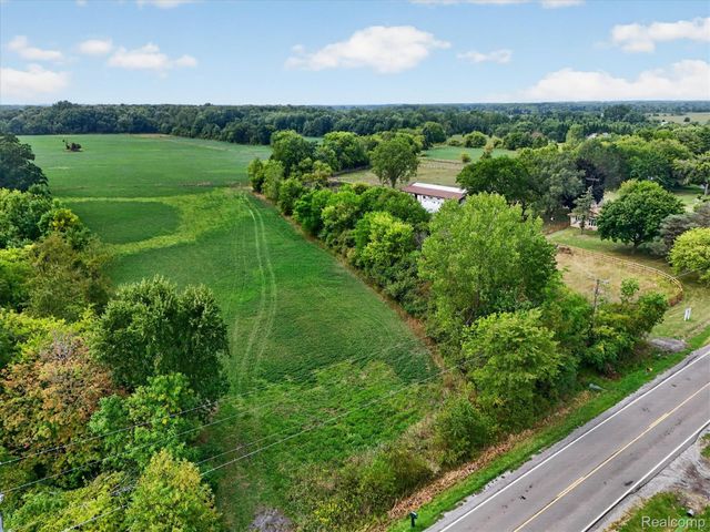 7220 Jennings Road, Mundy Township, MI 48473