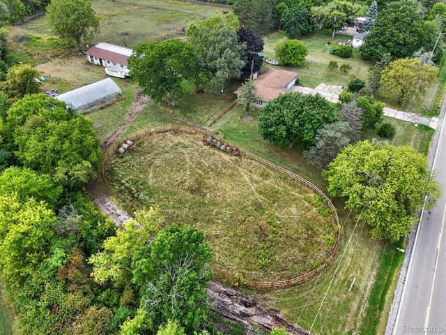 7220 Jennings Road, Mundy Township, MI 48473