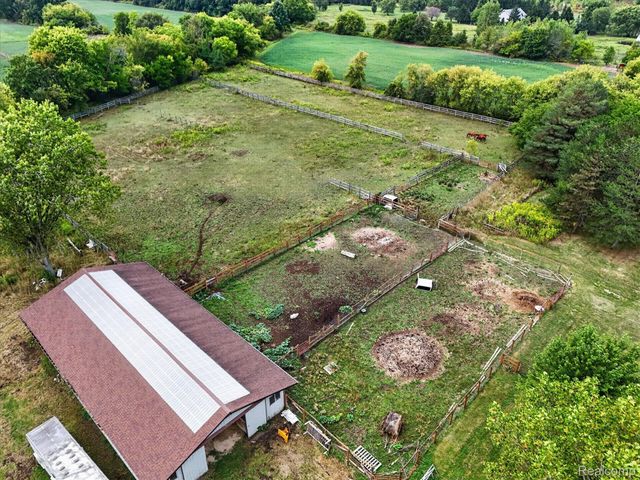 7220 Jennings Road, Mundy Township, MI 48473