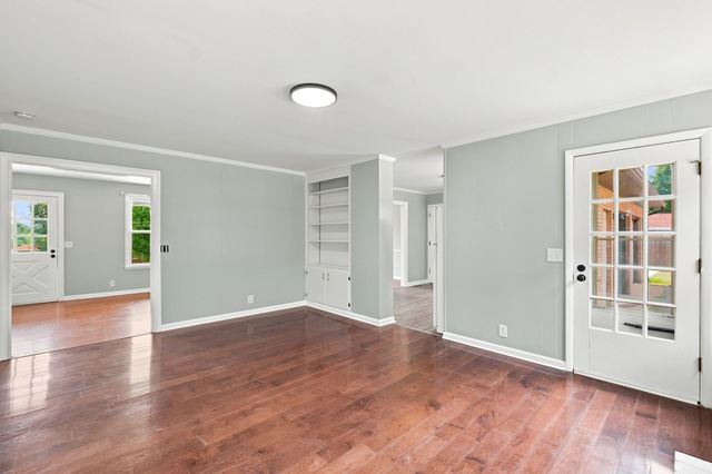 104 Lagrange Dr, Hendersonville, TN 37075