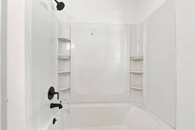 104 Lagrange Dr, Hendersonville, TN 37075