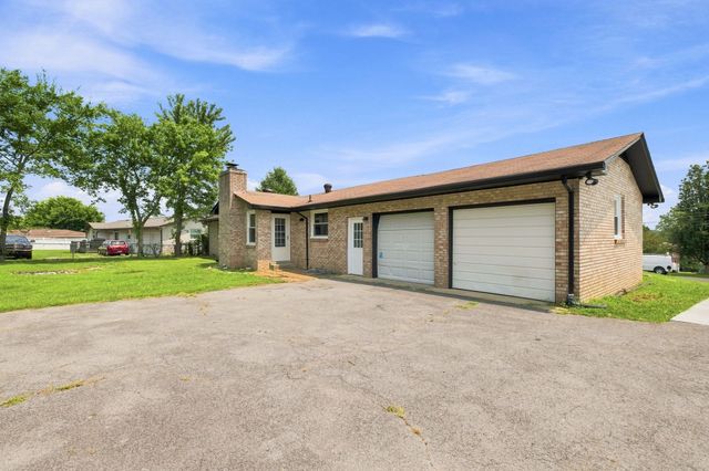 104 Lagrange Dr, Hendersonville, TN 37075