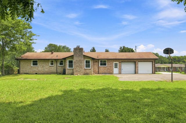 104 Lagrange Dr, Hendersonville, TN 37075