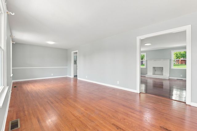 104 Lagrange Dr, Hendersonville, TN 37075