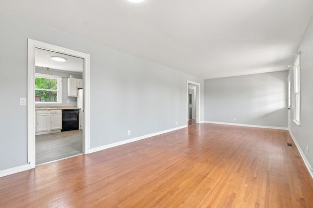 104 Lagrange Dr, Hendersonville, TN 37075