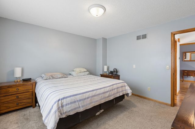 9019 Tamarack Lane, Rockford, MN 55373