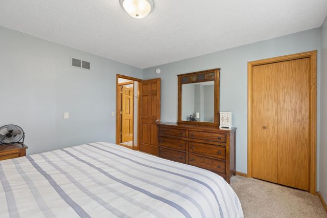 9019 Tamarack Lane, Rockford, MN 55373