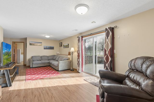 9019 Tamarack Lane, Rockford, MN 55373