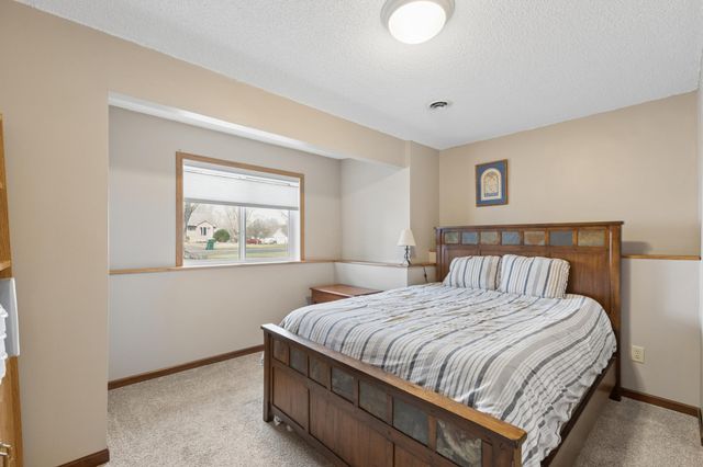 9019 Tamarack Lane, Rockford, MN 55373