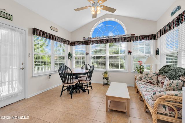 21 Chaucer Circle, Manchester, NJ 08759