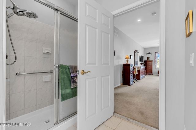 21 Chaucer Circle, Manchester, NJ 08759