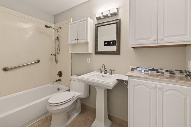 14423 Merganser Drive, Houston, TX 77047