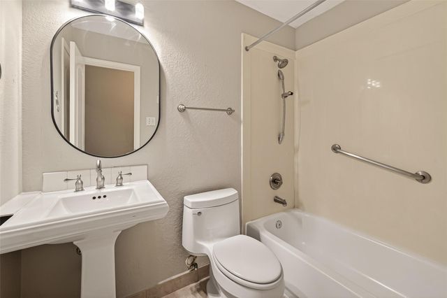 14423 Merganser Drive, Houston, TX 77047