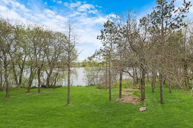1015 Timber Lake Drive, Antioch, IL 60002