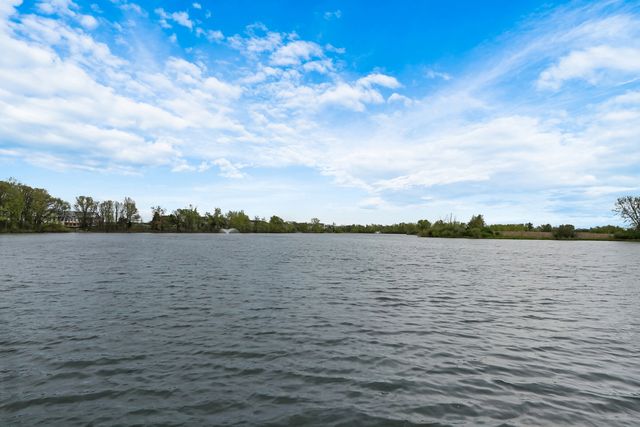 1015 Timber Lake Drive, Antioch, IL 60002