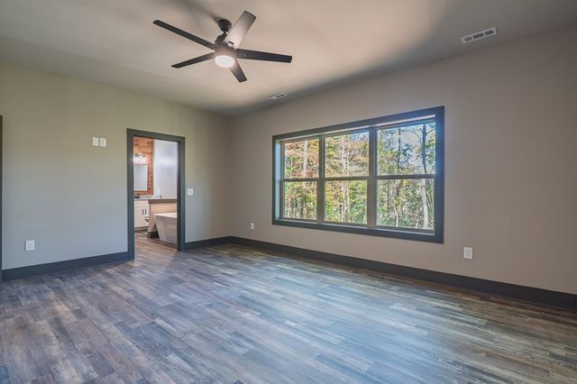 916 Medina Court, Ellijay, GA 30540