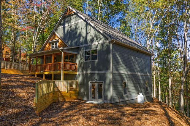 916 Medina Court, Ellijay, GA 30540