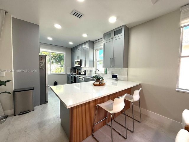 10809 Madison Dr, Boynton Beach, FL 33437