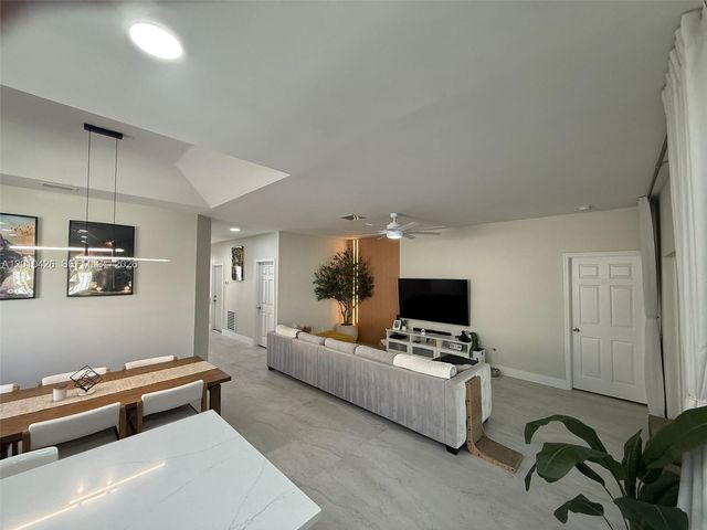 10809 Madison Dr, Boynton Beach, FL 33437