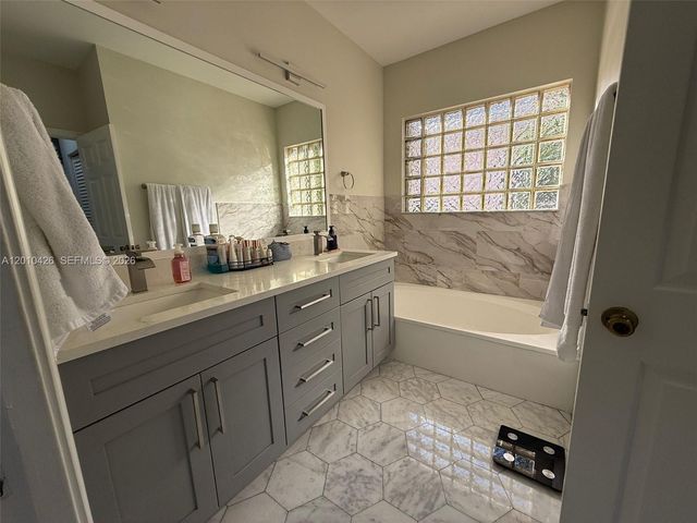 10809 Madison Dr, Boynton Beach, FL 33437