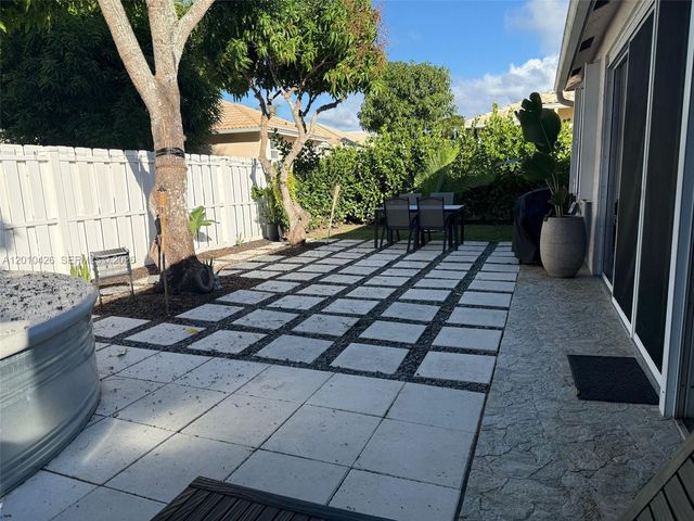 10809 Madison Dr, Boynton Beach, FL 33437