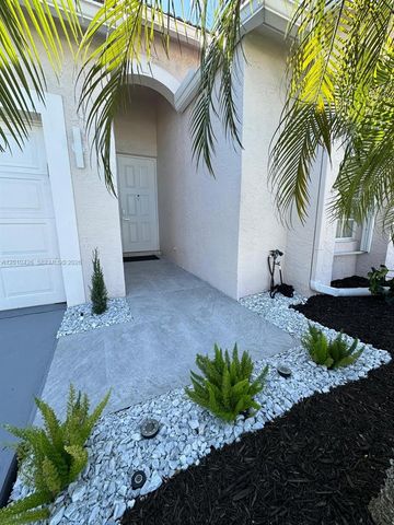 10809 Madison Dr, Boynton Beach, FL 33437