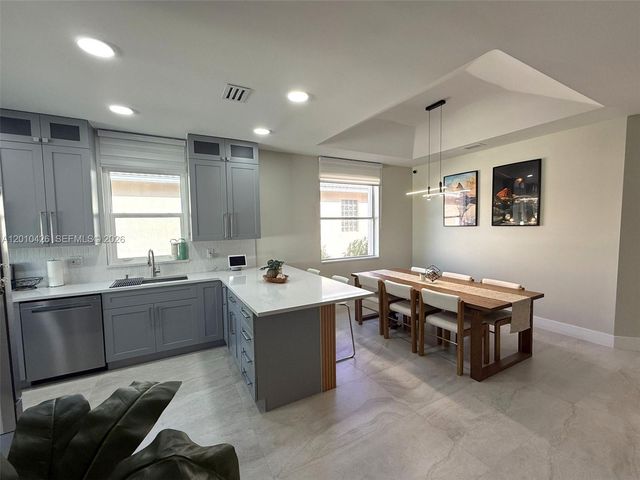 10809 Madison Dr, Boynton Beach, FL 33437