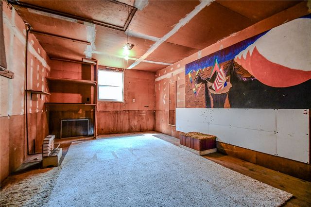 960 East Drive, Kettering, OH 45419