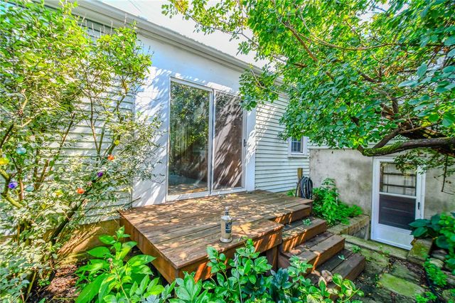 960 East Drive, Kettering, OH 45419