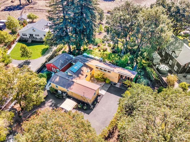 180 W Trinity Rd, Glen Ellen, CA 95442