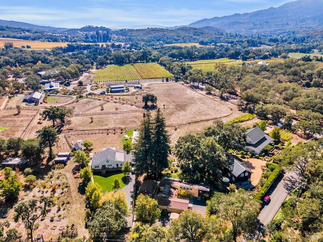 180 W Trinity Rd, Glen Ellen, CA 95442