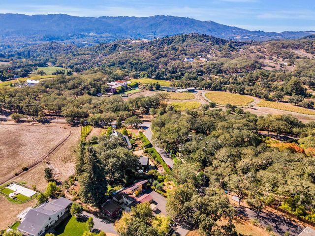 180 W Trinity Rd, Glen Ellen, CA 95442